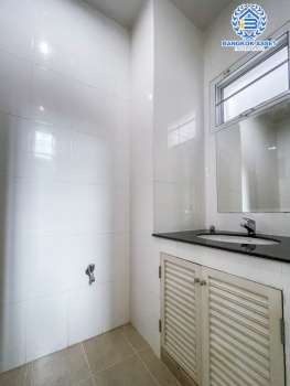 *****บ้านแฝดมือสอง ม.ทิพธนา เพชรเกษม 53 พร้อมรองรับทุกความสุข บนเนื้อที่ 40 ตร.ว. ฟังก์ชัน 4 ห้องนอน 3 ห้องน้ำ 2 ที่จอด บนทำเลใกล้ The Mall บางแค รถไฟฟ้าสายสีน้ำเงิน "สถานีบางแค" เชื่อมสู่ถนนกาญจนาภิเษก, ถนนเพชรเกษม, ถนนพุทธมณฑลสาย2